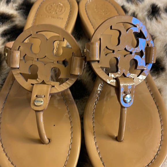 Tory Burch Sandal size 7 - Picture 2 of 3